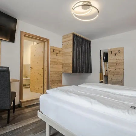 ホテル Marilena 3*