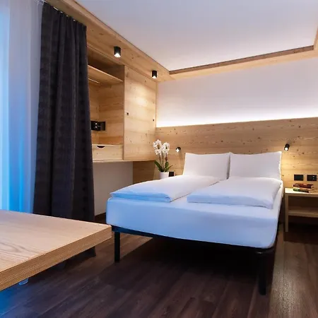 Marilena Hotel 3*
