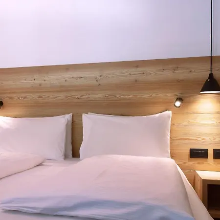 Marilena Hotel 3*